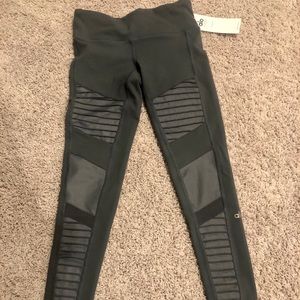 Alo Moto leggings brand new with a tag